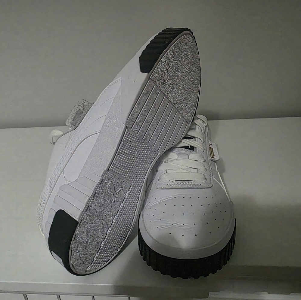 Women Puma Sneakers